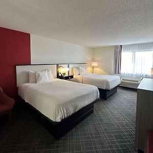 Queen Room Two Queen Beds Bath Tub Mobility Accessible or Non-Smoking